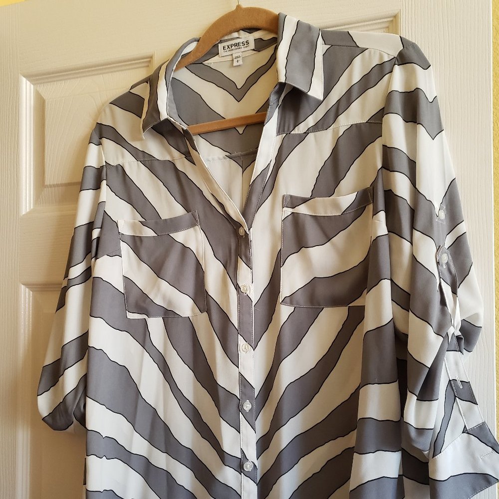 Express Portofino Shirt Button Down Long Sleeve Roll Tab Blouse Size Large